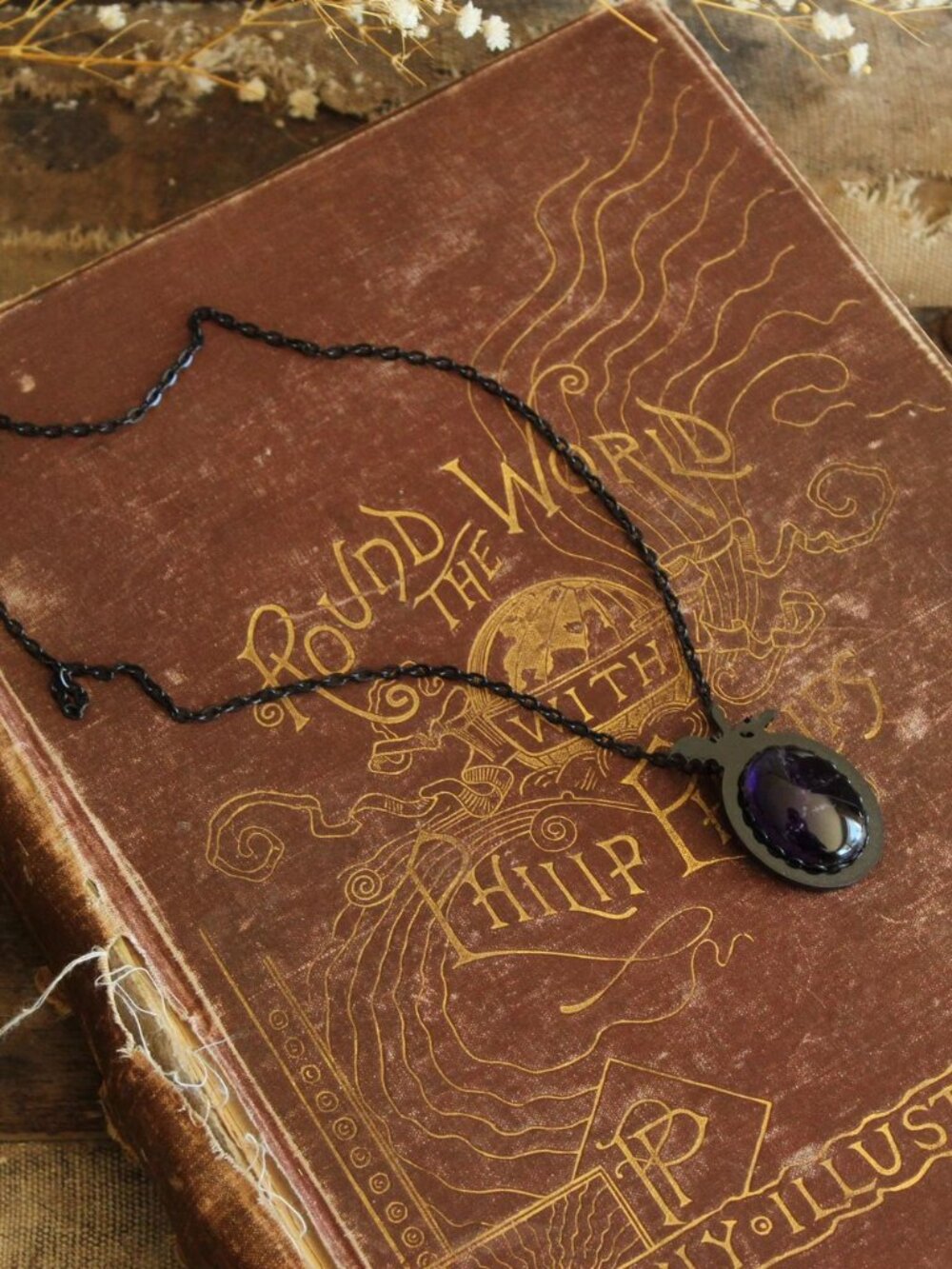 Gothic Bat Cameo Necklace with Purple Amethyst Cabochon on Black Chain - Picture 10 of 12